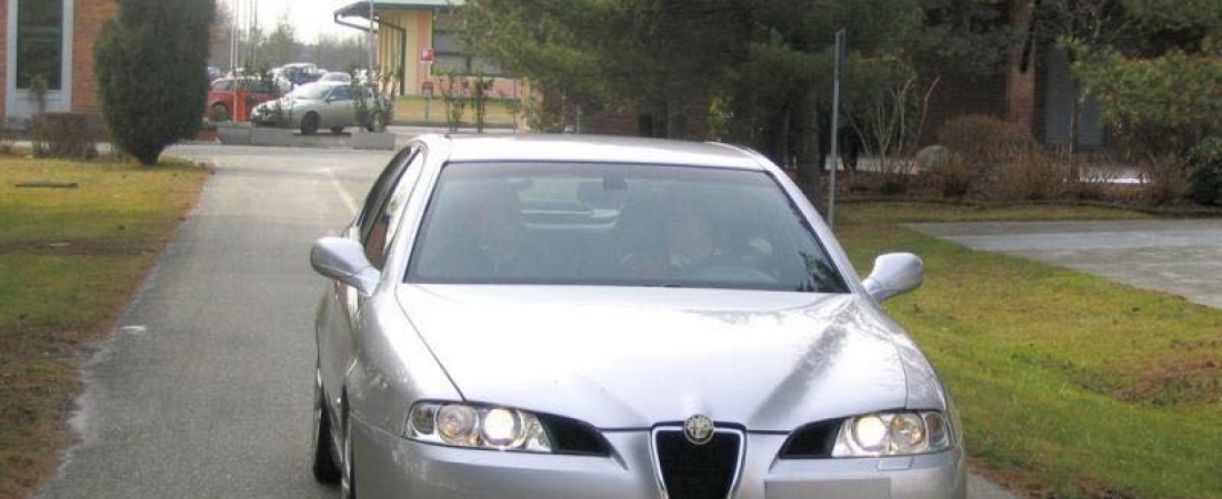 Alfa Romeo 166 GTA Q4