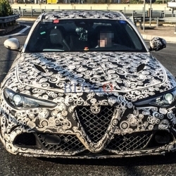 FOTO: Alfa Romeo Giulia Quadrifoglio na autocesti