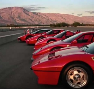 VIDEO: Pet Ferrari legendi na jednoj stazi